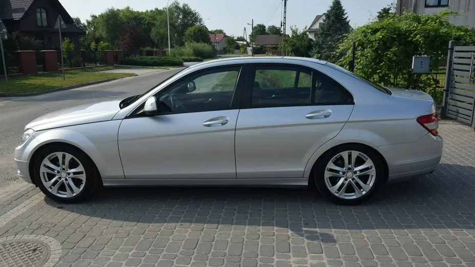 MERCEDES-BENZ C Klasa -