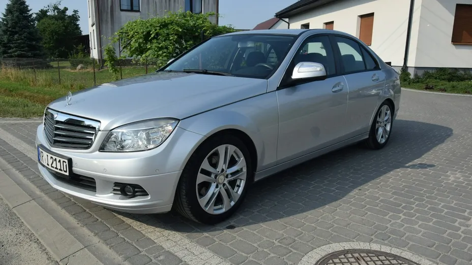 MERCEDES-BENZ C Klasa -