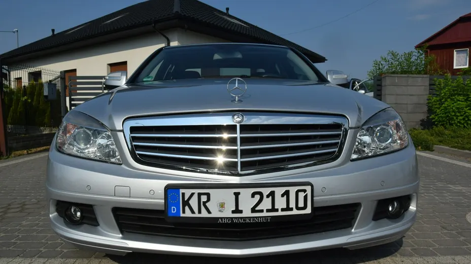 MERCEDES-BENZ C Klasa -