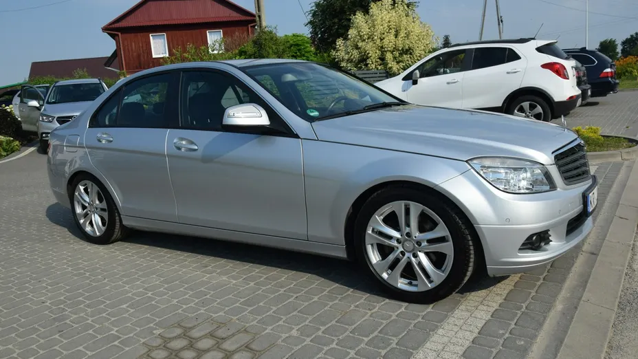 MERCEDES-BENZ C Klasa -