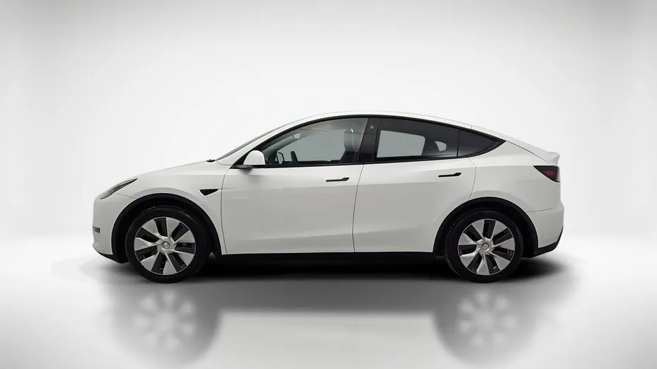 TESLA Model Y -