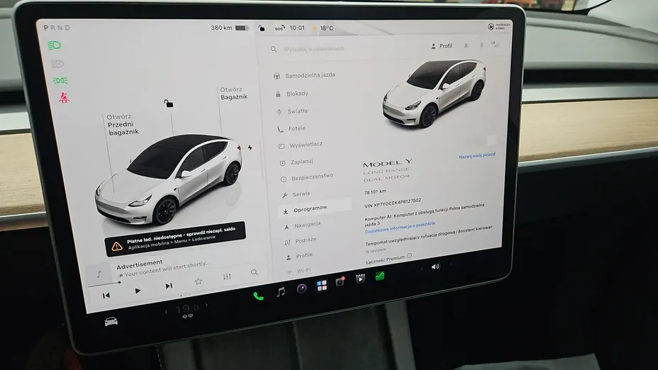 TESLA Model Y -