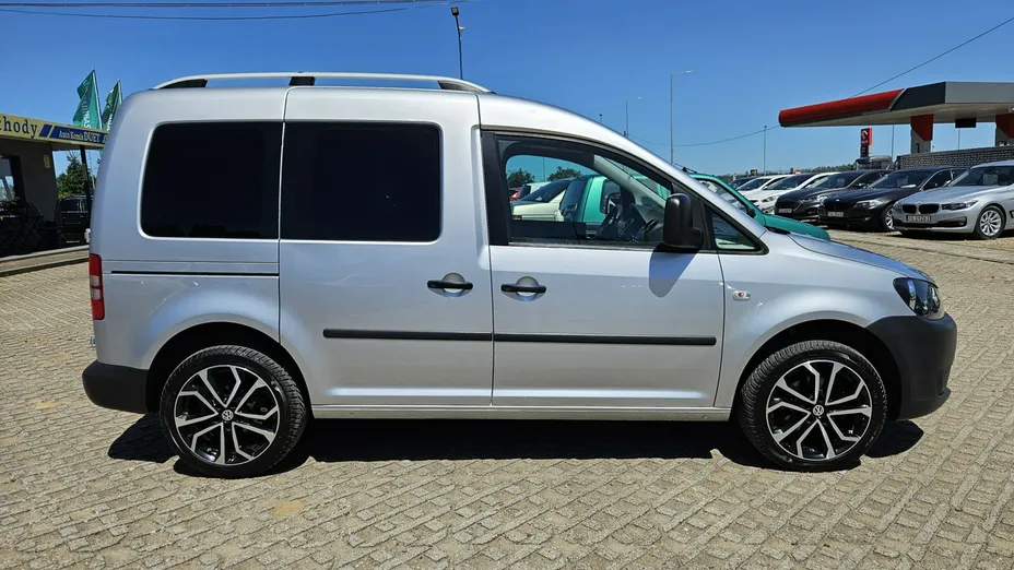 VOLKSWAGEN Caddy -