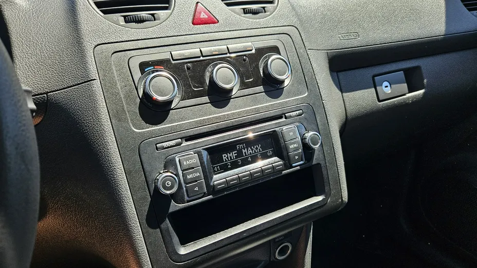 VOLKSWAGEN Caddy -