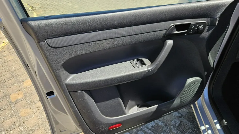 VOLKSWAGEN Caddy -