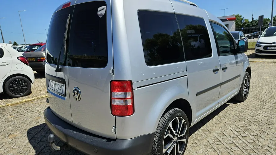 VOLKSWAGEN Caddy -