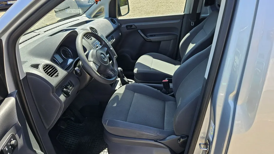 VOLKSWAGEN Caddy -