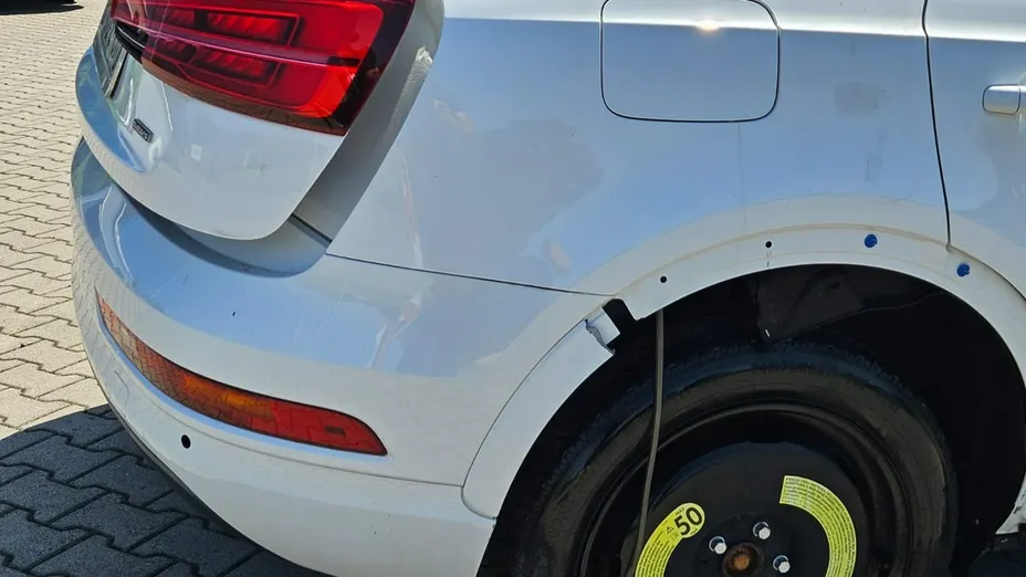 AUDI Q3 -