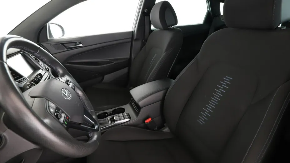 HYUNDAI Tucson -