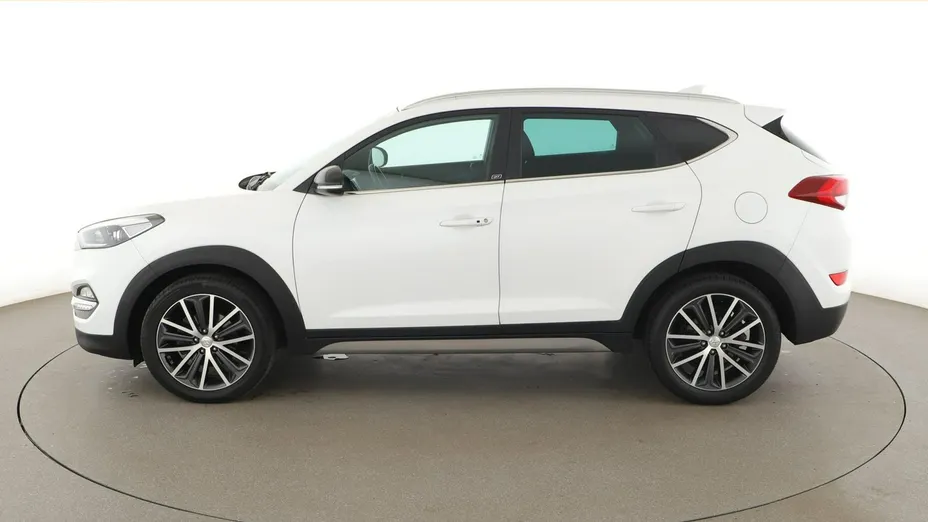 HYUNDAI Tucson -