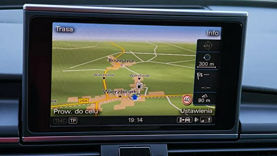 AUDI A6 -