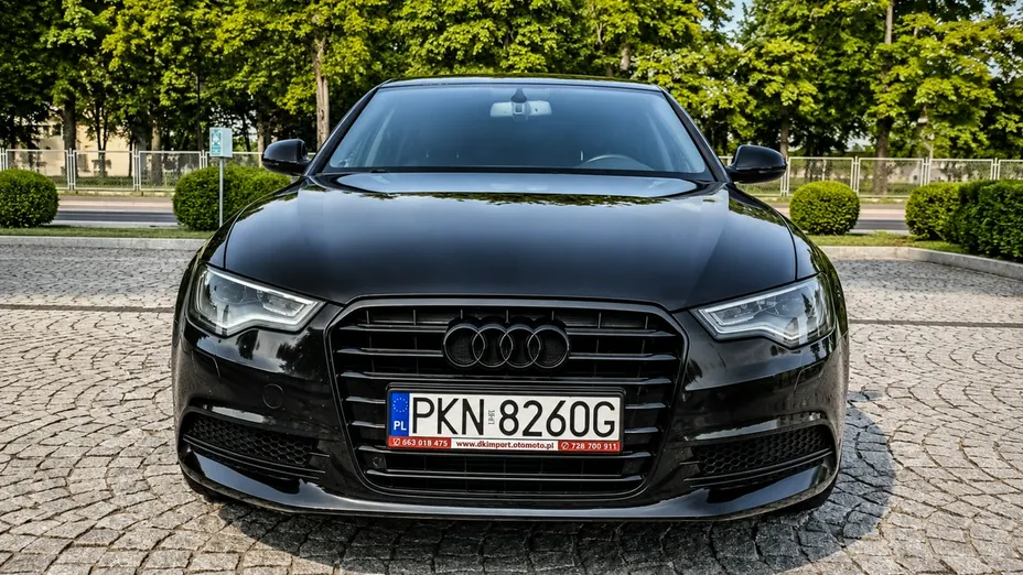 AUDI A6 -