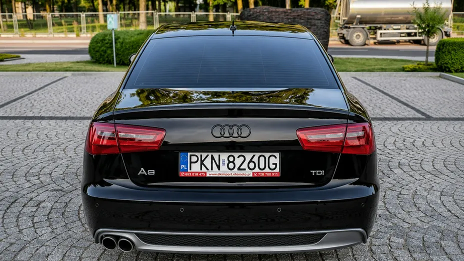 AUDI A6 -