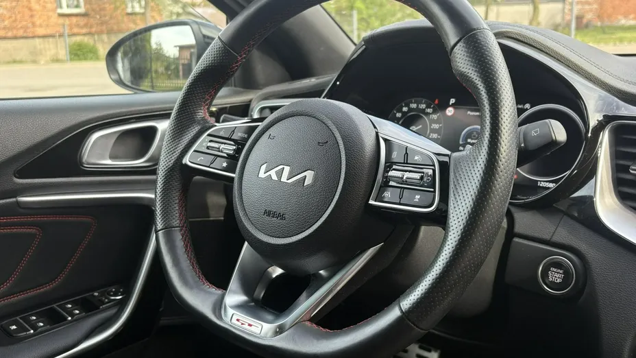 KIA ProCeed -