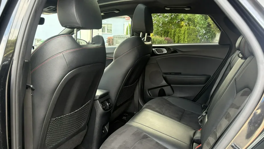 KIA ProCeed -