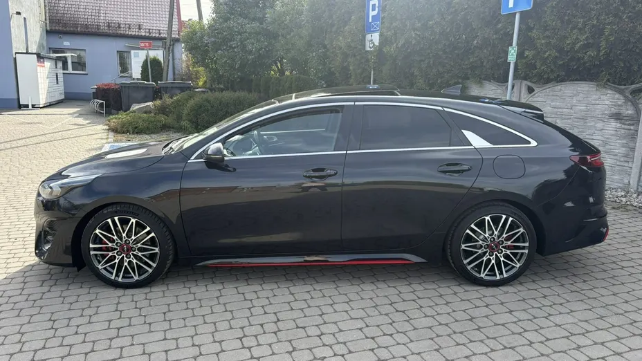 KIA ProCeed -