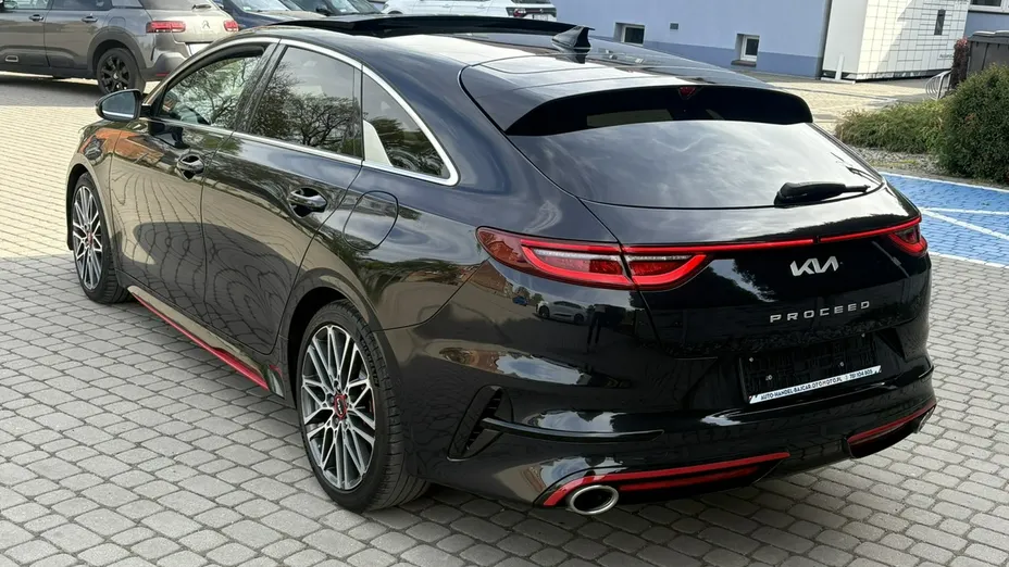 KIA ProCeed -