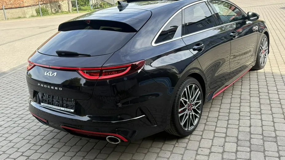 KIA ProCeed -