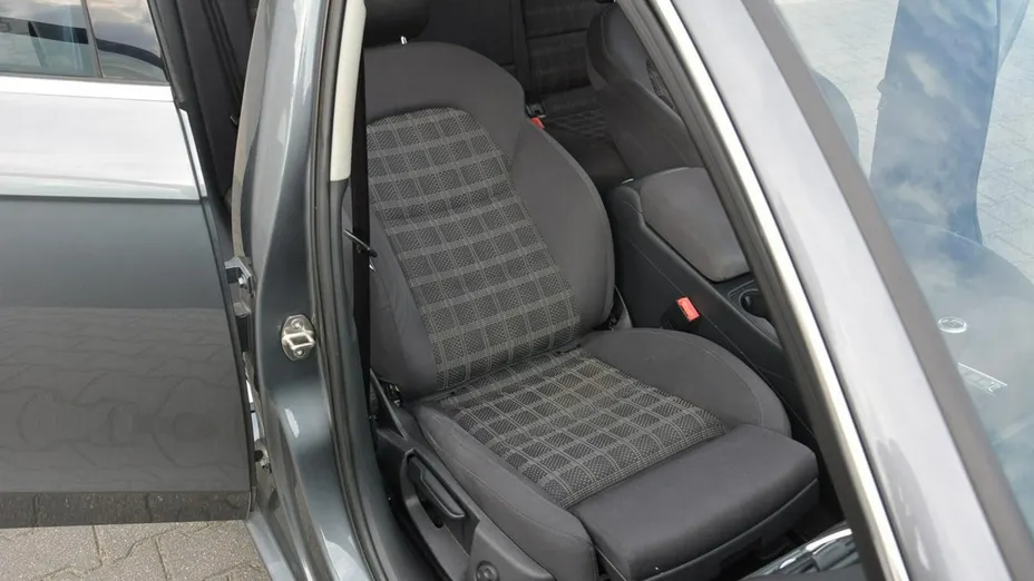 AUDI A4 -