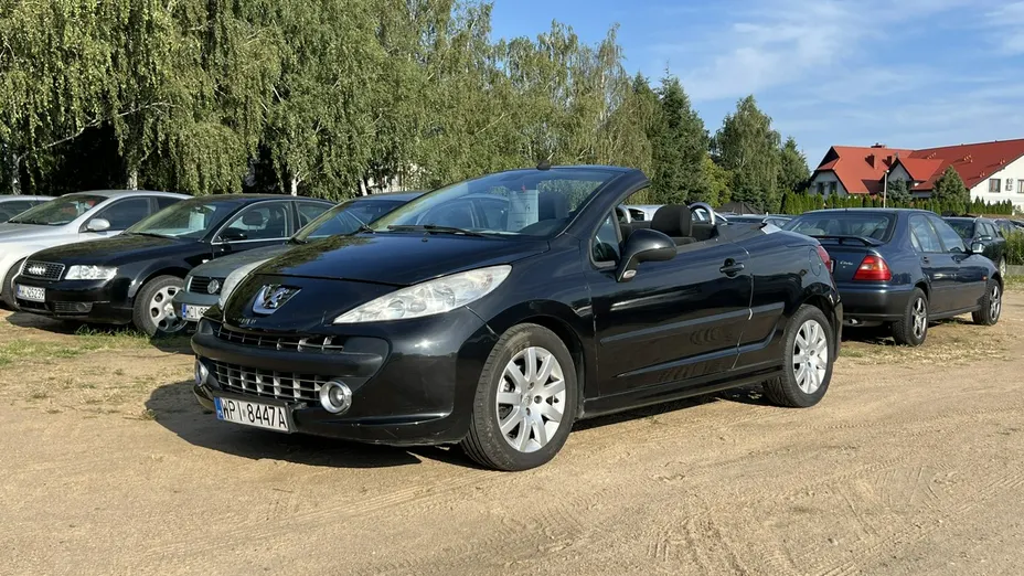 PEUGEOT 207 -