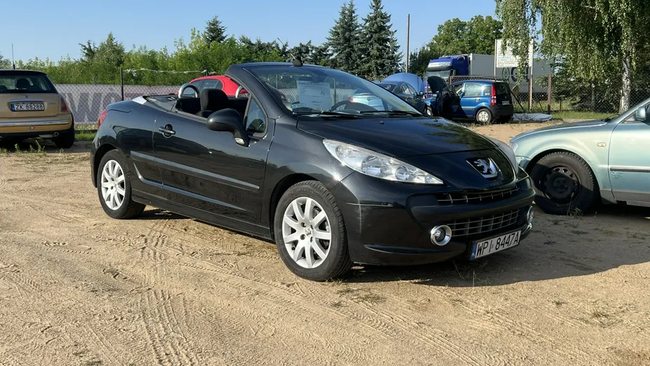 PEUGEOT 207 -