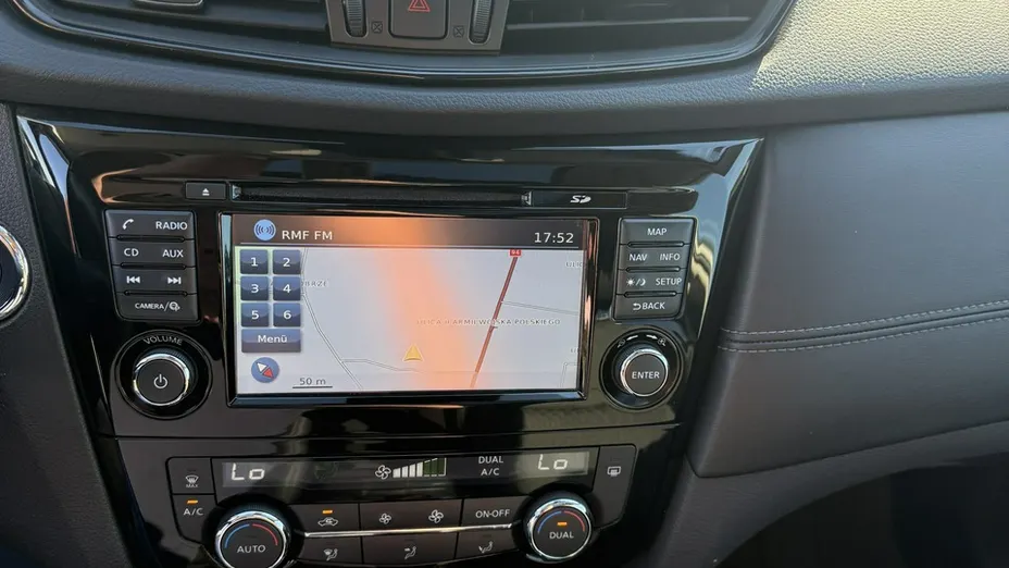 NISSAN X-Trail -