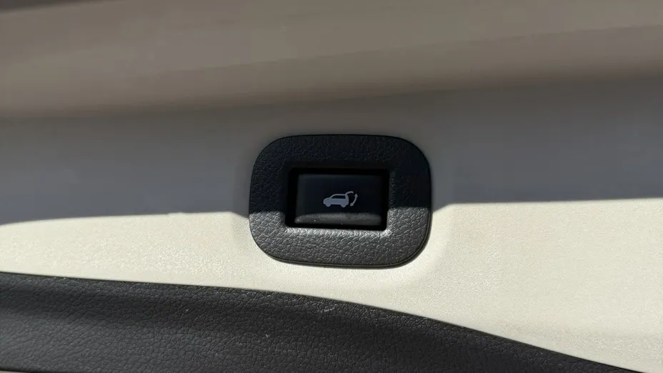 NISSAN X-Trail -