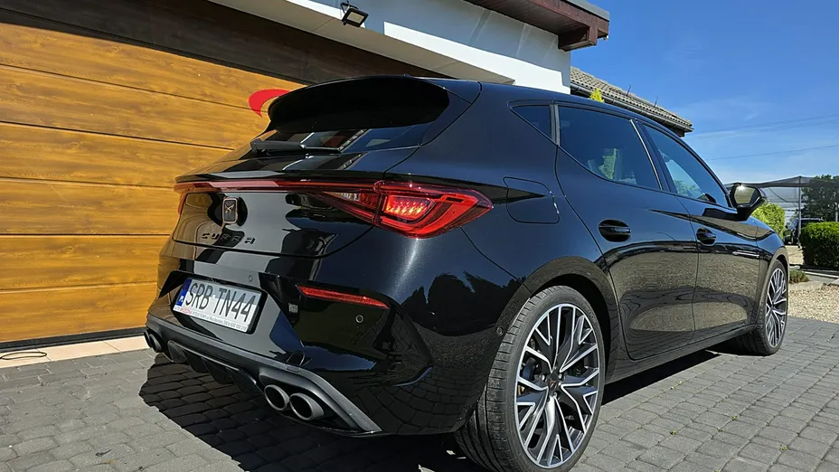 CUPRA Leon -
