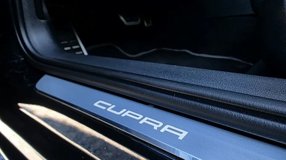 CUPRA Leon -
