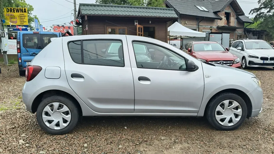 DACIA Sandero -