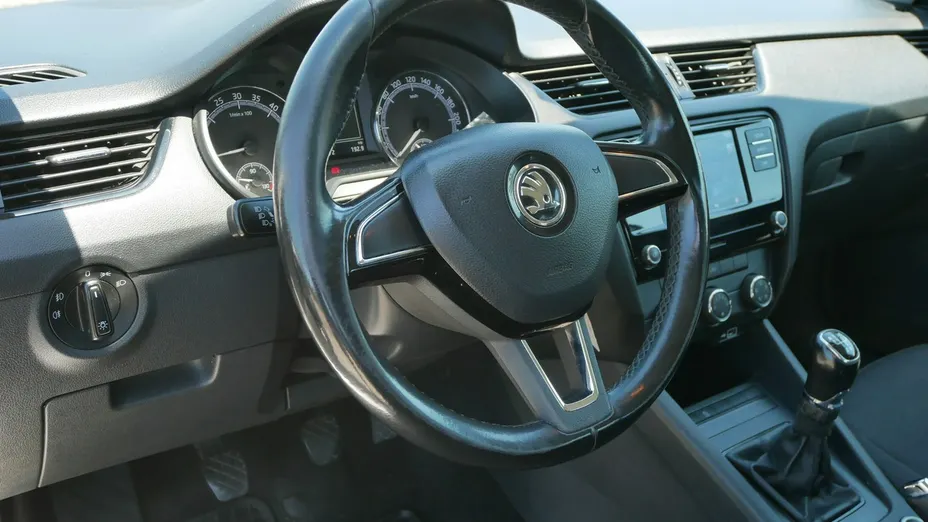 SKODA Octavia -
