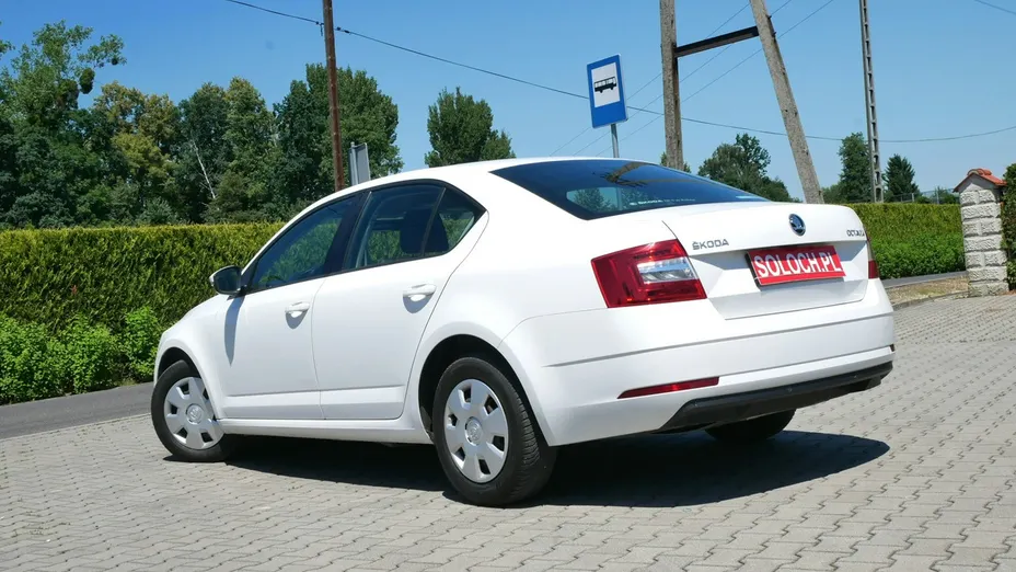 SKODA Octavia -