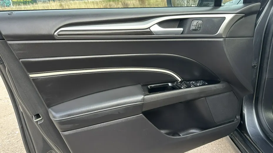 FORD Mondeo -
