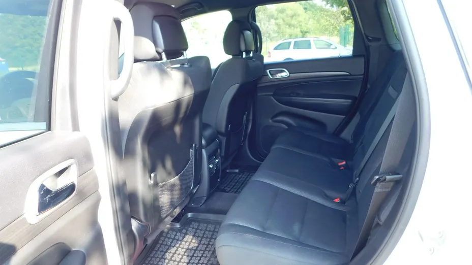 JEEP Grand Cherokee -
