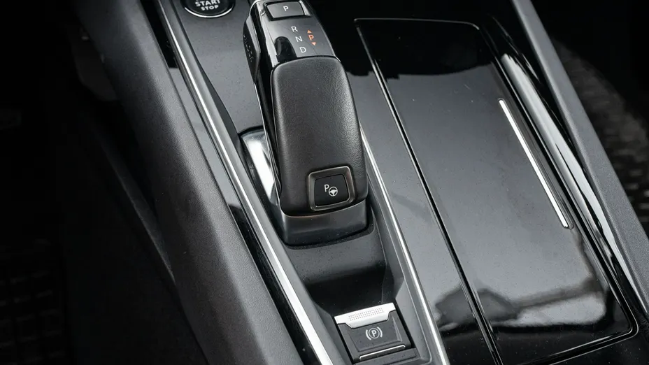 PEUGEOT 508 -
