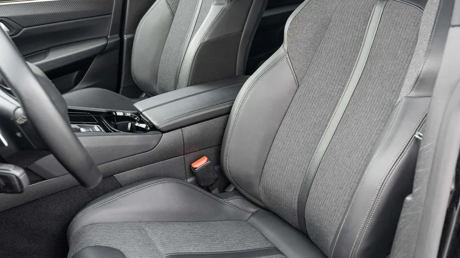 PEUGEOT 508 -