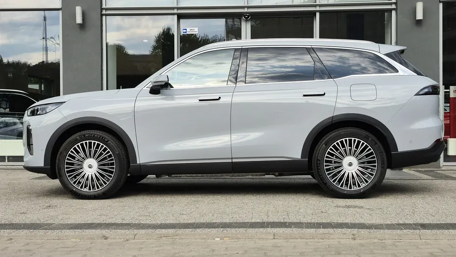 CHERY Tiggo 9 -