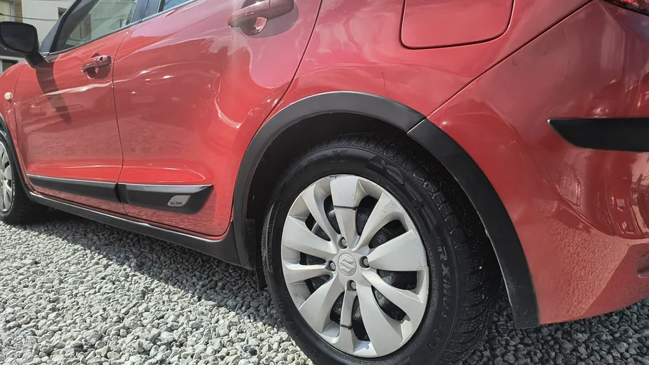SUZUKI Baleno -