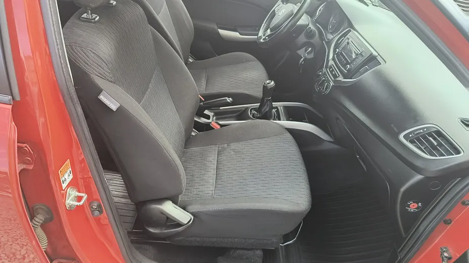 SUZUKI Baleno -