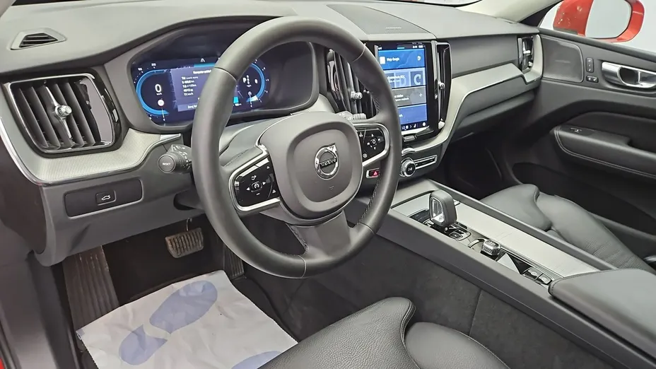 VOLVO XC60 -