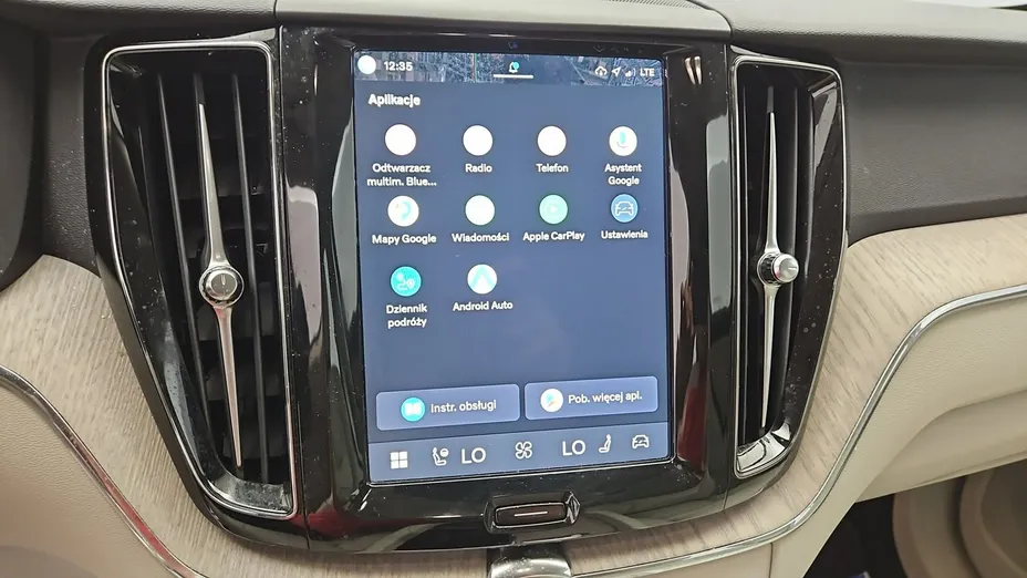 VOLVO XC60 -
