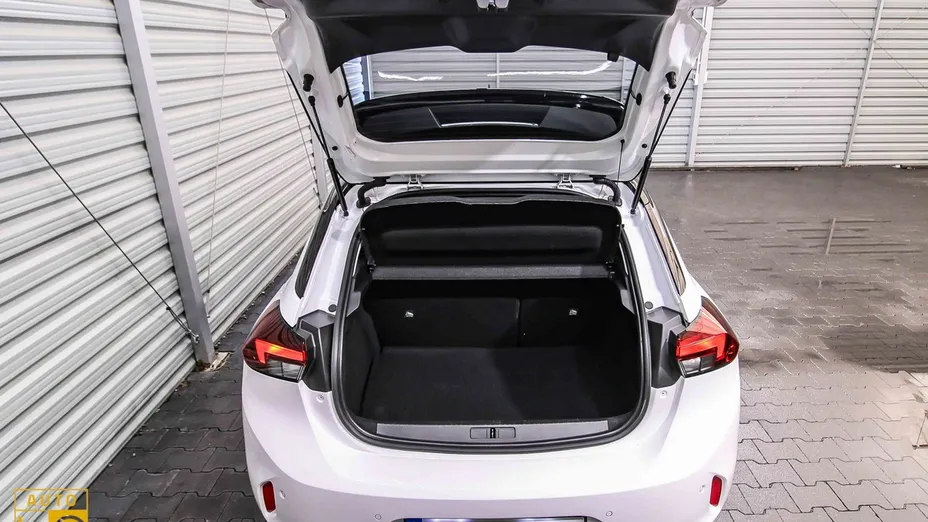 OPEL Corsa -