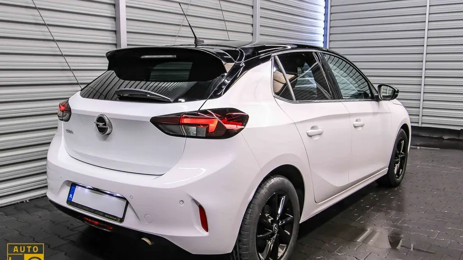 OPEL Corsa -