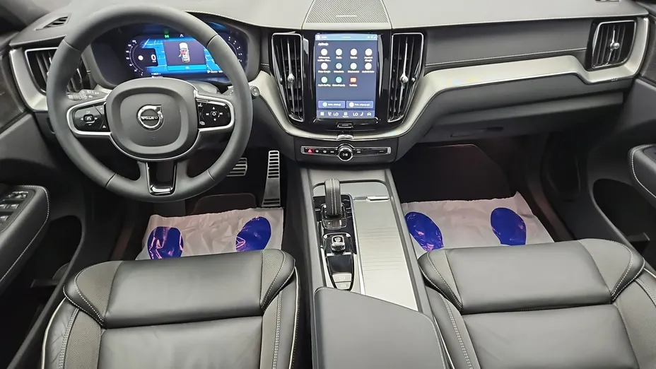 VOLVO XC60 -