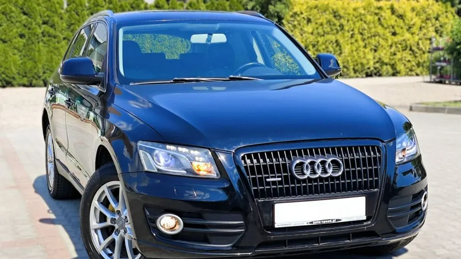 AUDI Q5 -