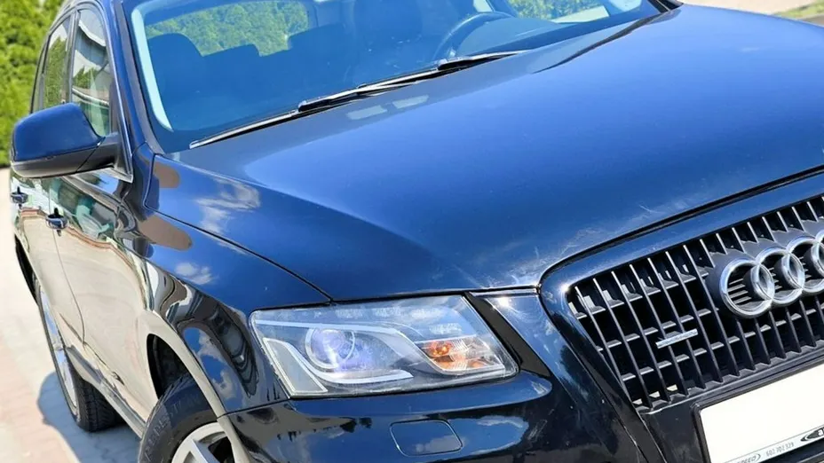 AUDI Q5 -
