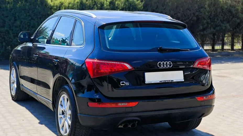 AUDI Q5 -