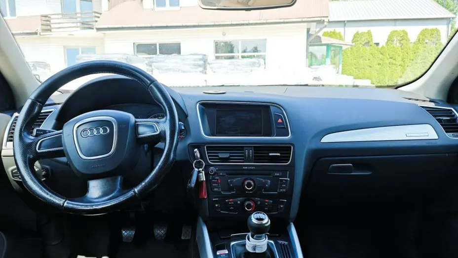 AUDI Q5 -