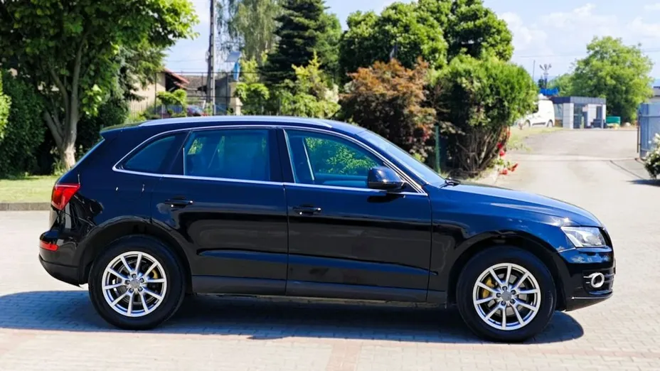 AUDI Q5 -
