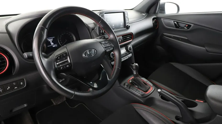 HYUNDAI Kona -